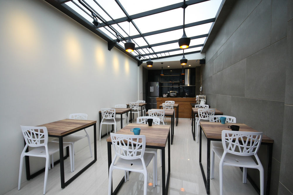 Check Inn Express Taichung Fuxing Hall 2 Exterior foto
